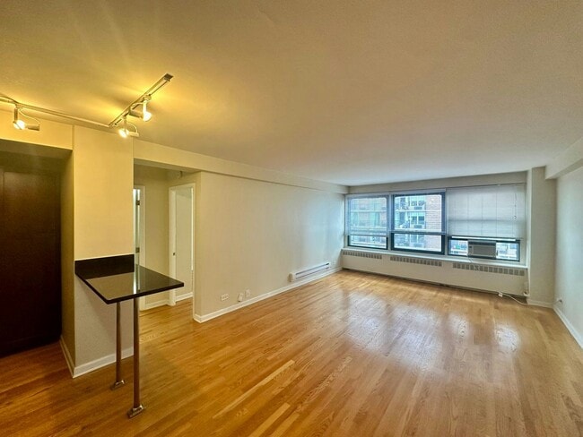 Building Photo - 4180.5 N Marine Dr