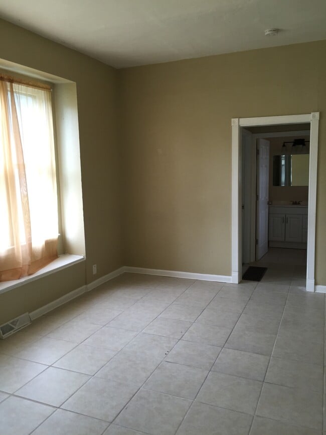 Dining Room - 401 S 22nd St