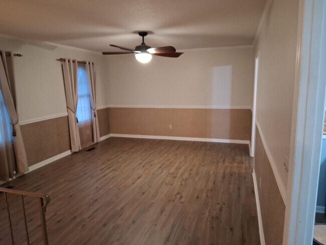 Foto del edificio - 3 Bedroom 2 bath Duplex Home in Chattanooga