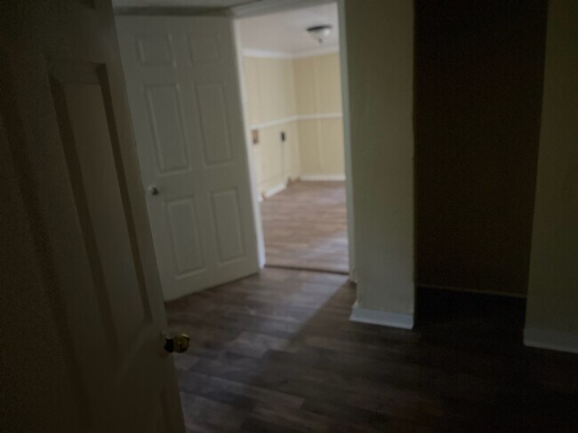 Dormitorio - 312 N Chestnut St