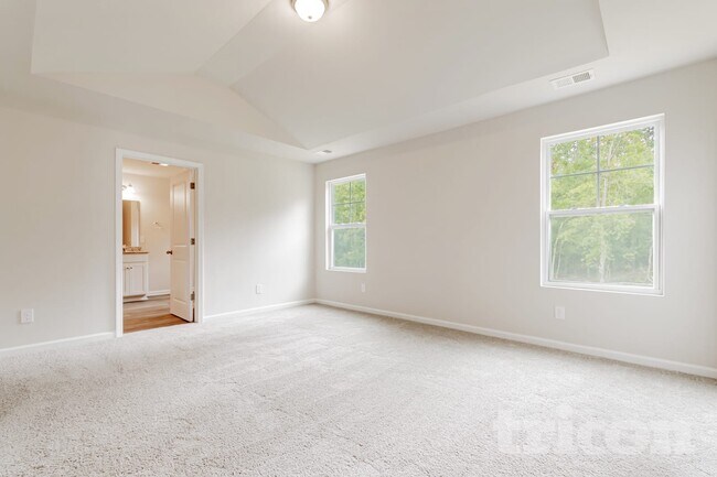Building Photo - 18 Iron Horse Ct