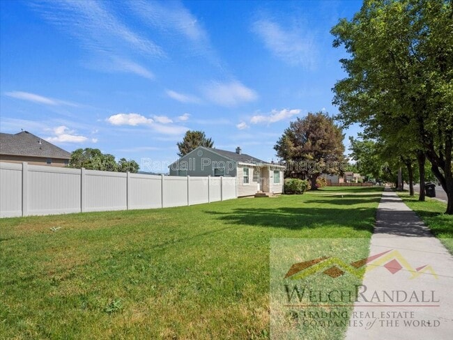 Building Photo - 2097 S 1000 W
