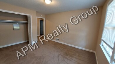 Building Photo - 2011 Dominion Dr