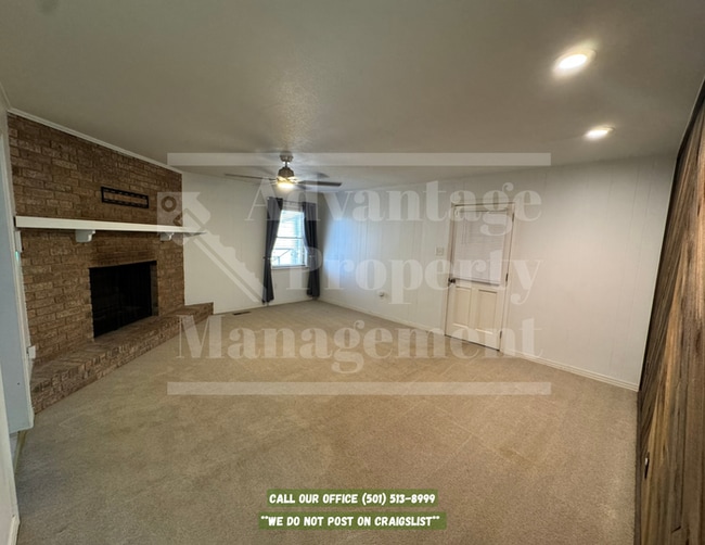 Foto del edificio - 821 Silver Hill Rd