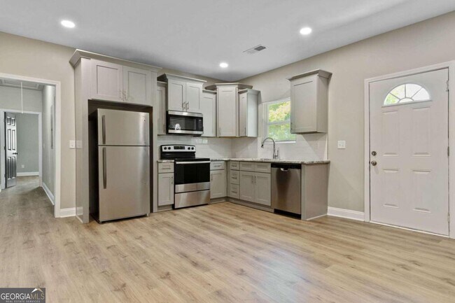 Foto del edificio - 1211 Spring Creek St SW