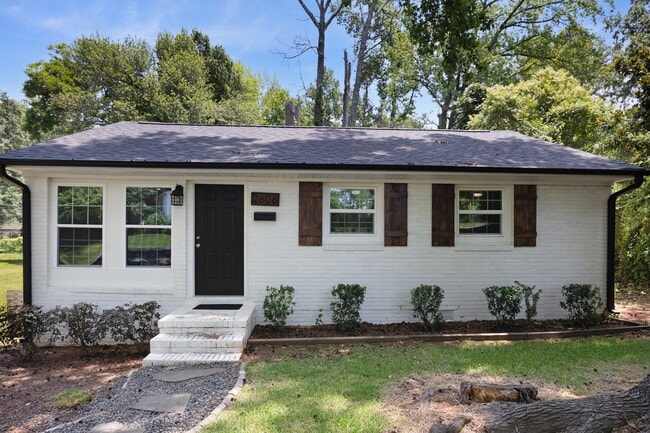 Building Photo - 2606 Druid Hls Wy