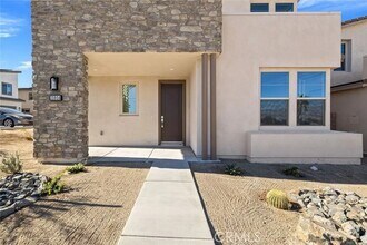 Building Photo - 35956 Randall Ln
