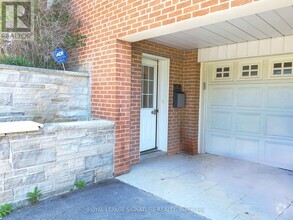 Building Photo - 38 Idleswift Dr