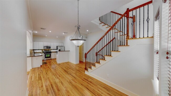 Foto del edificio - 5843 Petty St