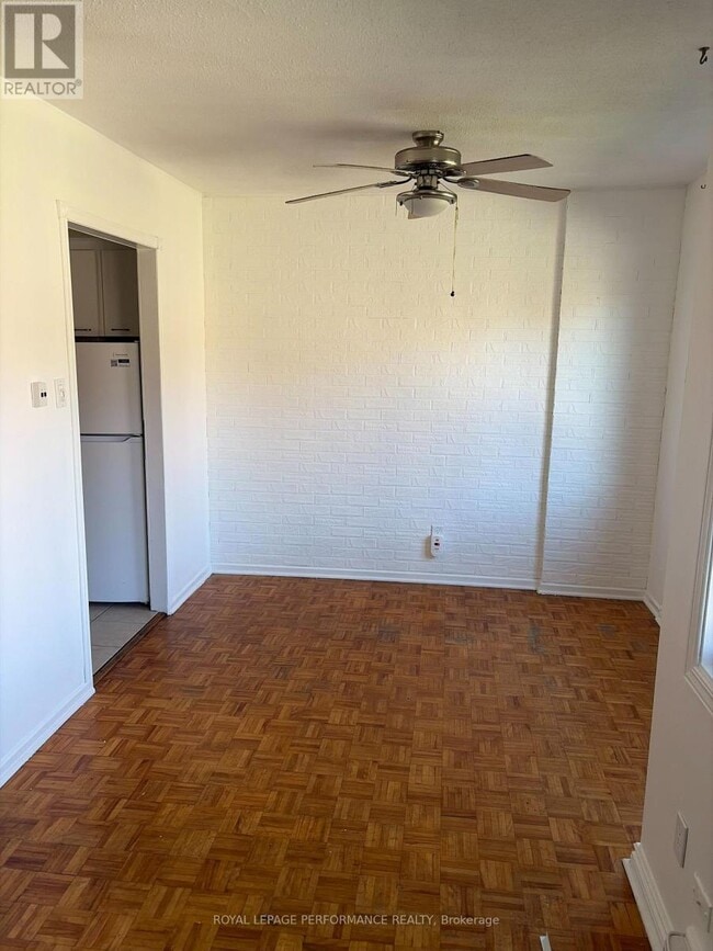 Building Photo - 2044 Arrowsmith Dr