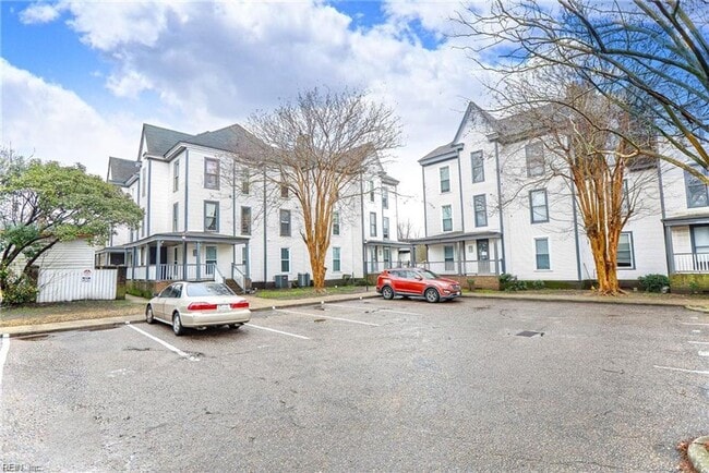 Foto del edificio - Updated 2 Bedroom Unit!