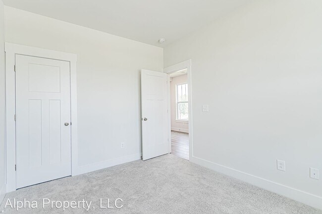 Building Photo - 4 br, 3 bath House - 163 Dalmatian Dr