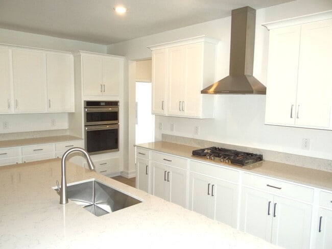 Foto del edificio - Brand new home in Zephyrhills