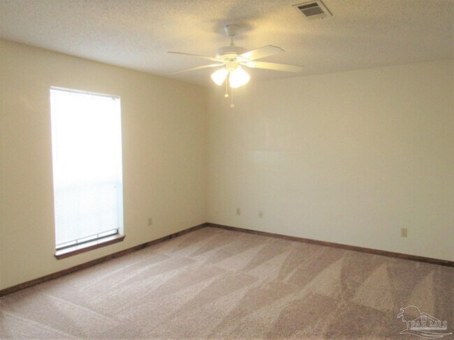 Building Photo - 10113 Peppertree Ct