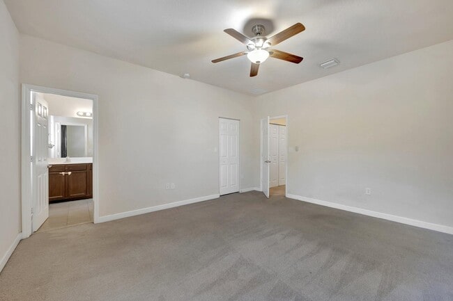 Building Photo - 9480 SW 171st Ct