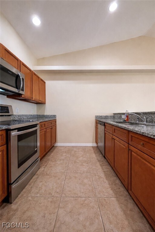 Foto del edificio - 2141 SW 8th Pl