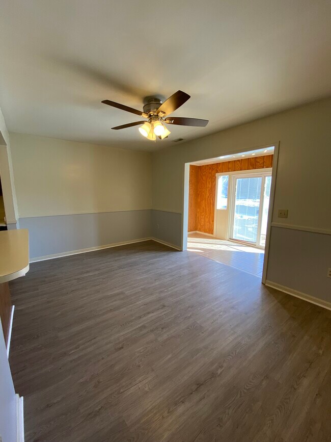 dining room - 109 Conley Dr