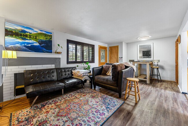 Foto del edificio - Spacious Home near Historic Downtown Littleton!