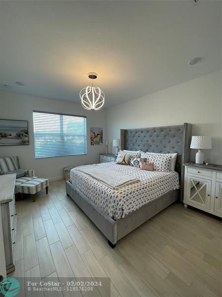 Foto del edificio - 7095 Peters Ln