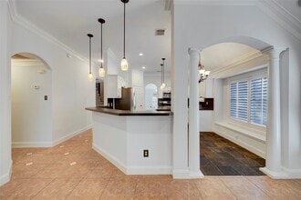 Building Photo - 8903 Aberdeen Park Dr