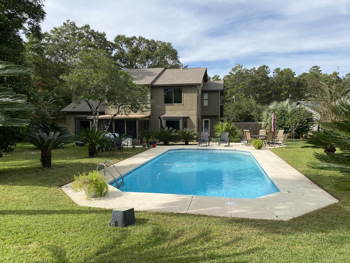 Foto principal - 305 Ruckel Dr