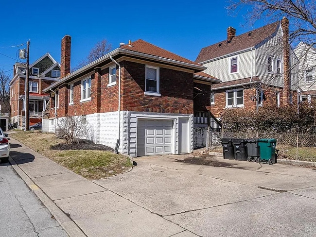 Photo - 2408 Moerlein Ave House