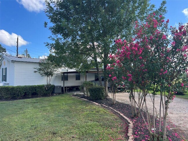 Foto del edificio - 27412 Oak St
