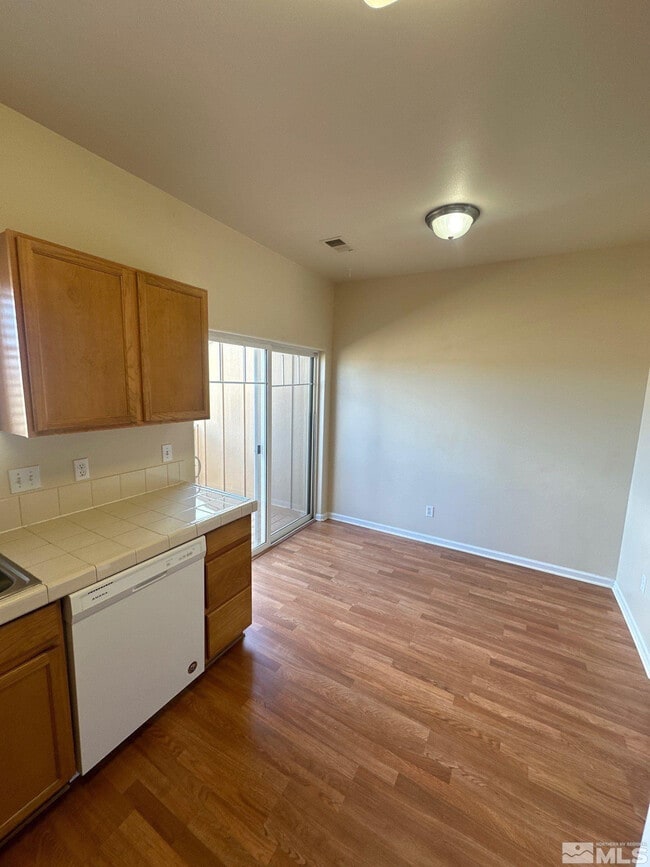 Building Photo - 210 John Eugene Ct