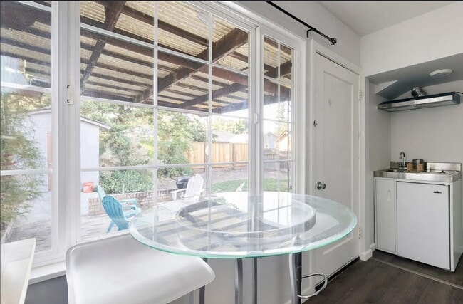 Foto del edificio - 251 C St