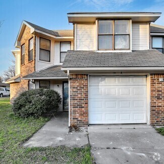 Building Photo - 1705 La Salle Dr
