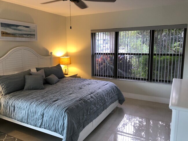 Foto del edificio - 3901 SE Saint Lucie Blvd