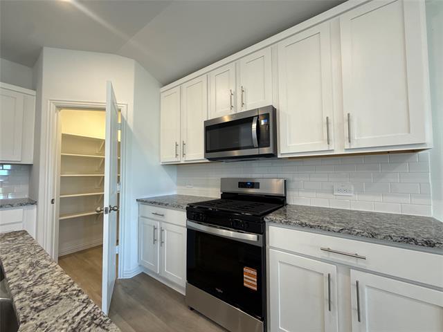 Foto del edificio - 2230 Currents Rd