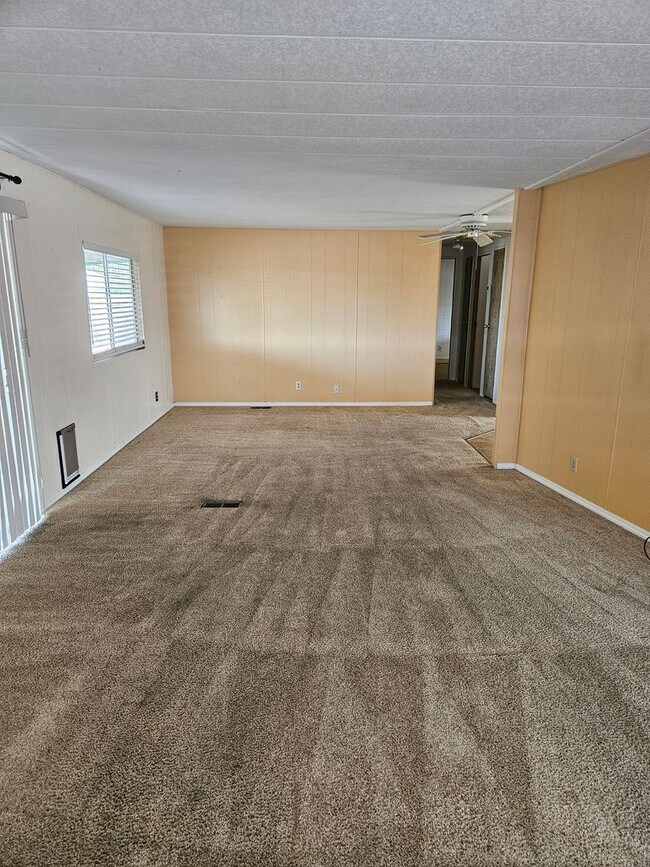 Foto del edificio - 2BED/2BATH MANUFACTURE HOME