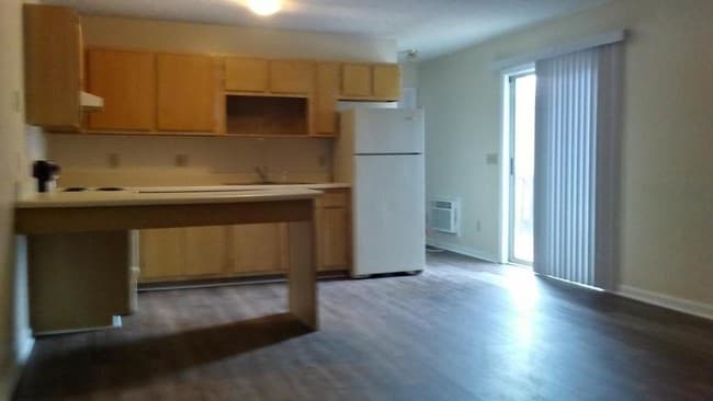 Building Photo - 329 Boyd St. Apt.#35 Rogersville, TN 37857