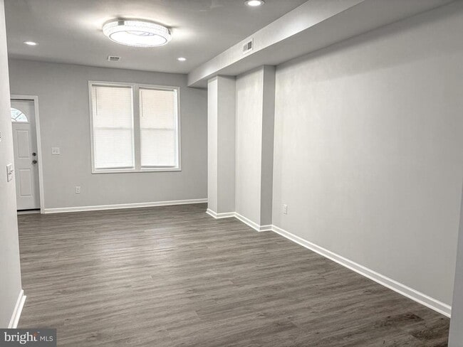 Building Photo - 3631 Reed St