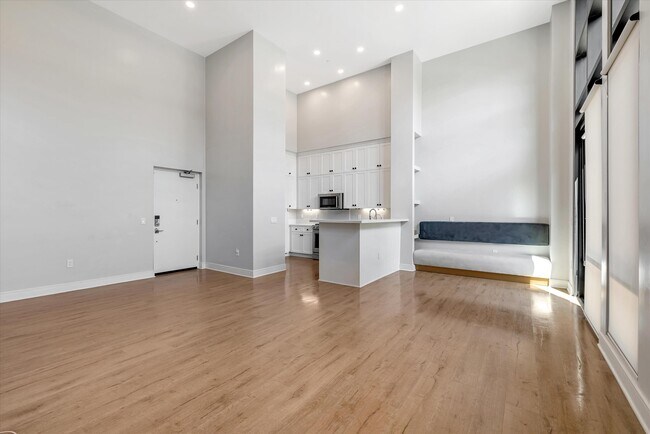 Building Photo - 6030 Seabluff Dr
