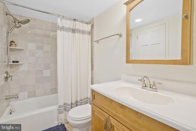 Foto del edificio - 3800 Fairfax Dr