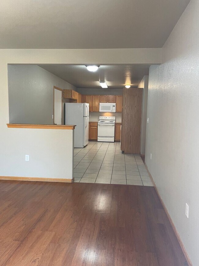 Foto del edificio - STUDENTS WELCOME! 3 Bed, 2 Bath Duplex in West Fort Collins close to Foothills