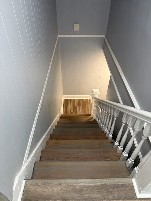 Escaleras de entrada - 512 Stuart St