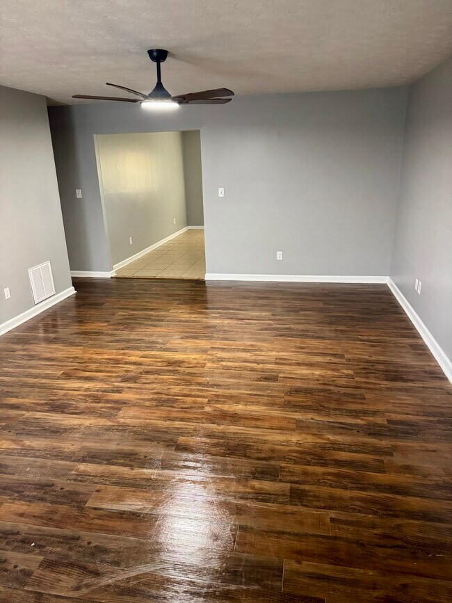 Foto del edificio - 2137 Fairway Ct SE