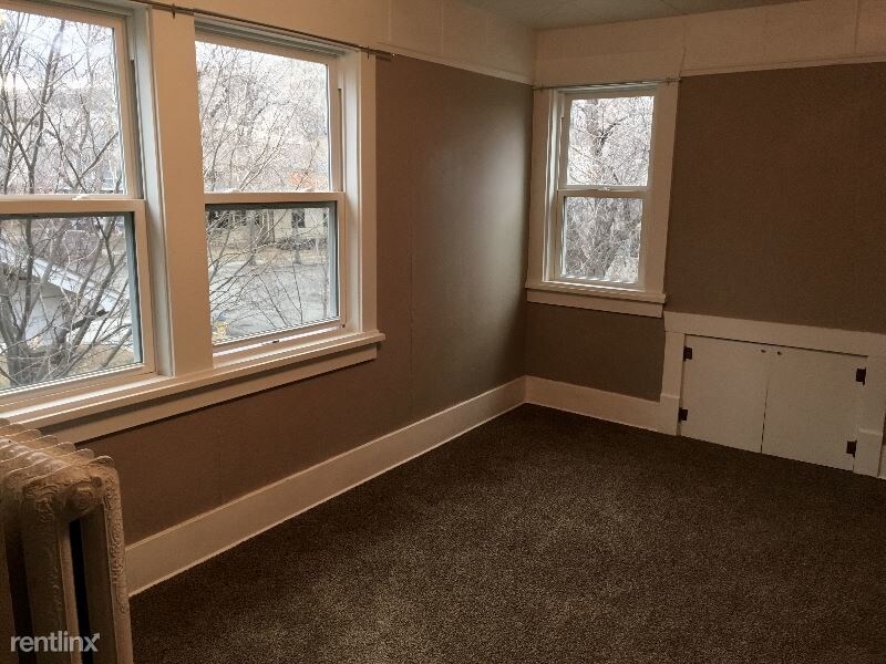 Foto principal - 655 N Warren St
