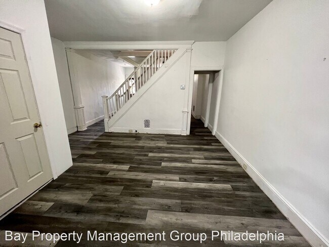 Building Photo - 3 br, 1.5 bath House - 107 Pearl St