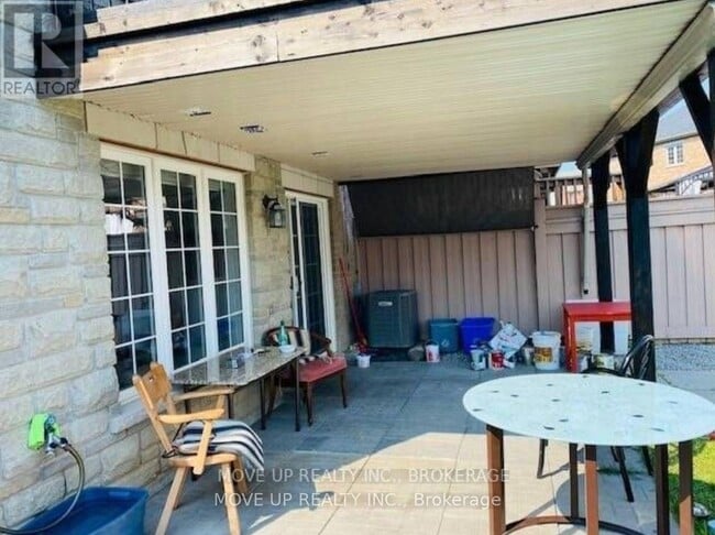 Building Photo - 189 Wolf Creek Crescent