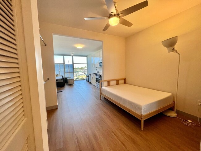 Building Photo - Studio, 1 Bath, 1 Parking located at The Collection Lofts in Kaka'ako !