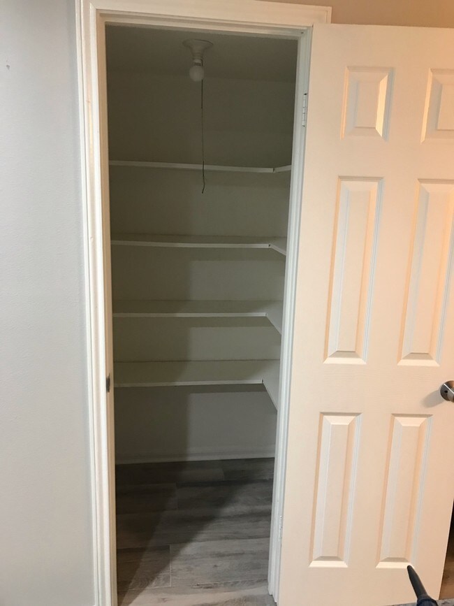 Foto del edificio - 2909 Roosevelt Blvd