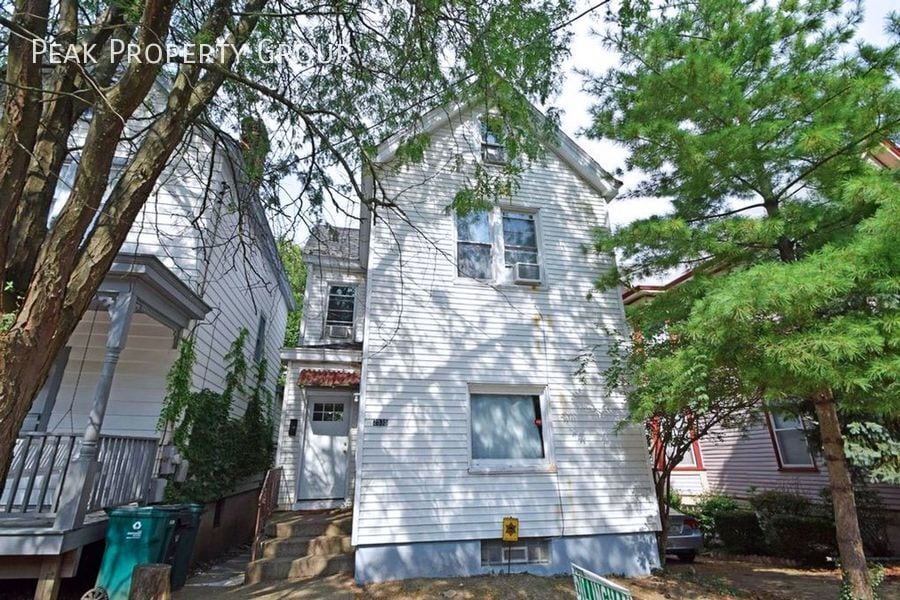 Primary Photo - 2535 Vestry Ave