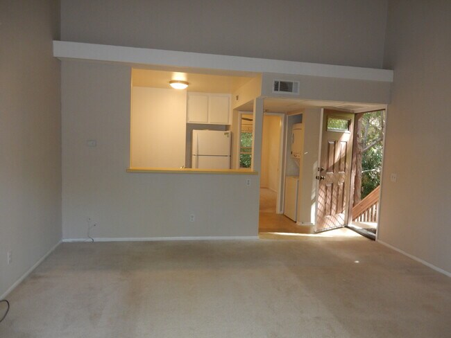 Foto del edificio - 7150 Carlson Cir