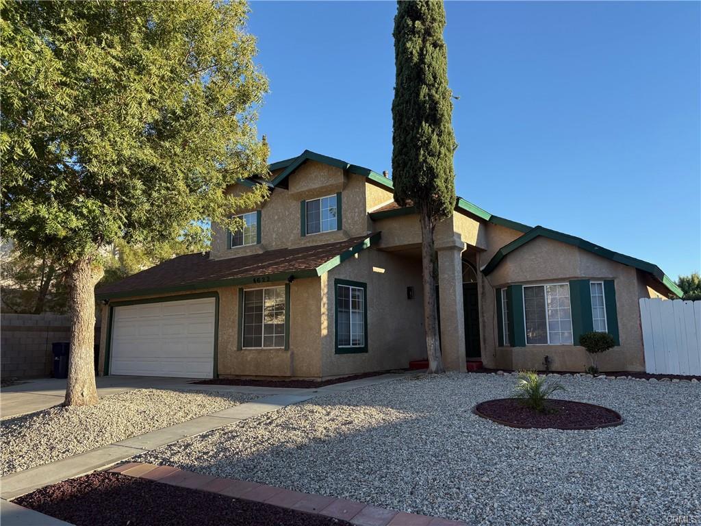 Foto principal - 4622 Moonraker Rd