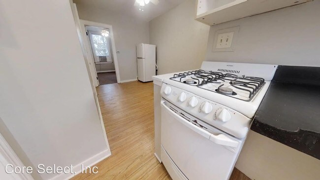 Foto del edificio - 1567 Highland St