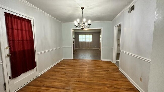 Building Photo - 2766 N Barksdale Dr